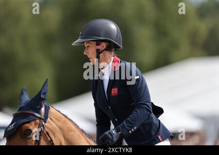 Yasmin Ingham von Großbritannien mit Rehy DJ während des CCI5* Showjumping bei den Longines Luhmuhlen Horse Trials am 16. Juni 2024, Luhmuhlen, Deutschland (Foto: Maxime David - MXIMD Pictures) Stockfoto