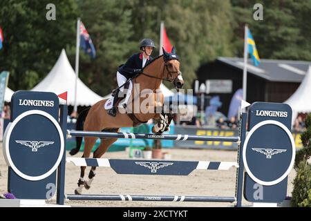 Yasmin Ingham von Großbritannien mit Rehy DJ während des CCI5* Showjumping bei den Longines Luhmuhlen Horse Trials am 16. Juni 2024, Luhmuhlen, Deutschland (Foto: Maxime David - MXIMD Pictures) Stockfoto