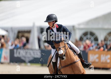 Yasmin Ingham von Großbritannien mit Rehy DJ während des CCI5* Showjumping bei den Longines Luhmuhlen Horse Trials am 16. Juni 2024, Luhmuhlen, Deutschland (Foto: Maxime David - MXIMD Pictures) Stockfoto