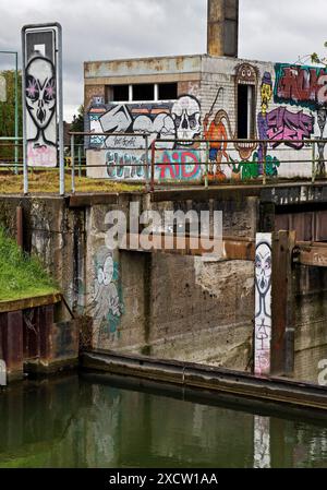 Alte Wanne-Eickel-Schleuse am Rhein-Herne-Kanal, Deutschland, Nordrhein-Westfalen, Ruhrgebiet, Herne Stockfoto