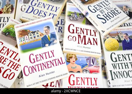 George Gentle Buchserie von Alan Hunter – Wales, Großbritannien – 15. Juni 2024 Stockfoto