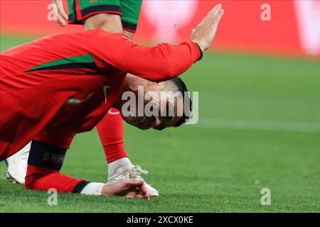 Hamburg, Deutschland. Juni 2024. Cristiano Ronaldo (R) aus Portugal reagiert während des EURO-Spiels zwischen Portugal und Tschechien am 18. Juni 2024 in der Red Bull Arena (Endpunktzahl Portugal 2-1 Tschechische Republik) (Foto: Sergei Mikhailichenko/SOPA Images/SIPA USA) Credit: SIPA USA/Alamy Live News Stockfoto