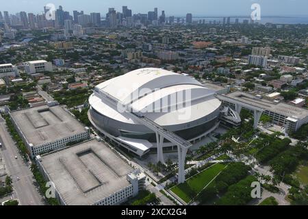 Eine allgemeine Gesamtansicht des LoanDepot Park, Freitag, 11. August 2023, in Miami. Stockfoto