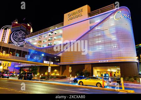 Außenbereich der Garage Mahal Parkplatz im Circa Resort and Casino, Fremont Street Experience, Las Vegas, Nevada, USA Stockfoto