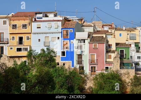 Geografie / Reisen, Spanien, Valencia, mehrfarbige Hausfassaden, La Vila Joiosa, VILLAJOIOSA, ADDITIONAL-RIGHTS-CLEARANCE-INFO-NOT-AVAILABLE Stockfoto