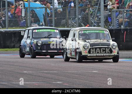 Frazer Hack, Mini7S, Matthew Ayres, Mini7S, die Dunlop Mini Se7en Challenge unterstützt von Mini Spares, zwei 20-minütige Rennen für zwei Fahrzeugvarianten, Stockfoto