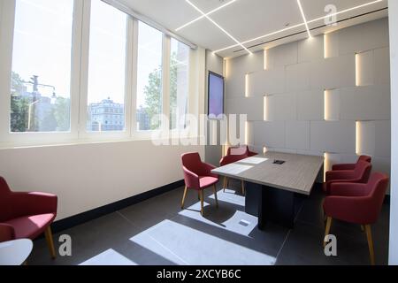 Mailand, Italien. Juni 2024. Inaugurazione FrecciaLounge della stazione Milano Centrale - Mercoledì 19 Giugno 2024 (Foto Claudio Furlan/Lapresse) Einweihung der FrecciaLounge am Bahnhof Milano Centrale - Mittwoch, 19. Juni 2024 (Foto Claudio Furlan/Lapresse) Credit: LaPresse/Alamy Live News Stockfoto