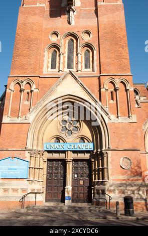 Union Chapel, Islington, London, Großbritannien. Union Chapel ist eine funktionierende Kirche, Live-Unterhaltung und Wohltätigkeitszentrum für Obdachlose. Stockfoto