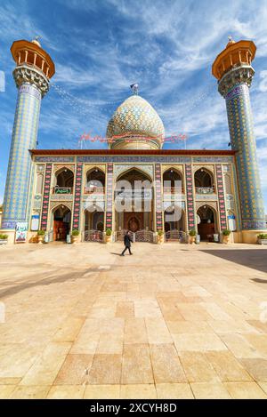 Shiraz, Iran - 29. Oktober 2018: Die Sayyed Alaeddin Hossein Moschee und das Mausoleum. Erstaunliche islamische Architektur. Stockfoto