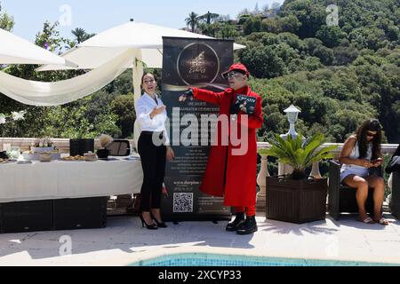 Vallauris, Frankreich. Mai 2024. Tony Para nimmt an der Modenschau von Juliette Dubois Espinasse Teil, die von Laurent Amar während der Filmfestspiele in Cannes veranstaltet wird. Stockfoto