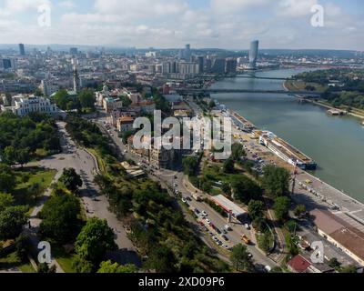 Drohnenansicht des Kalemegdan-Parks im Sommer, Belgrad, Serbien. Stockfoto