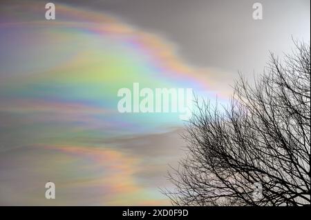 Nacreous Clouds über Durham, England, Großbritannien Stockfoto