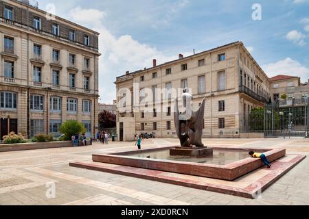 Montpellier, Frankreich - 09. Juni 2018: Der Place du marché aux Fleurs (englisch: Blumenmarkt) ist ein Platz im Stadtzentrum von Montpelli Stockfoto