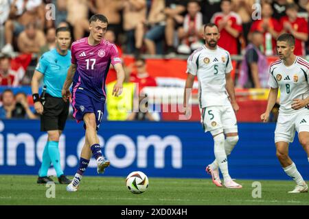 Florian Wirtz (Deutschland, #17), Attila Fiola (Ungarn, #05), Adam Nagy (Ungarn, #08), Deutschland (GER) vs. Ungarn (HUN), Fussball Europameisterschaft, UEFA EURO 2024, Gruppe A, 2. Spieltag, 19.06.2024, Foto: Eibner-Pressefoto/Sascha Walther Stockfoto
