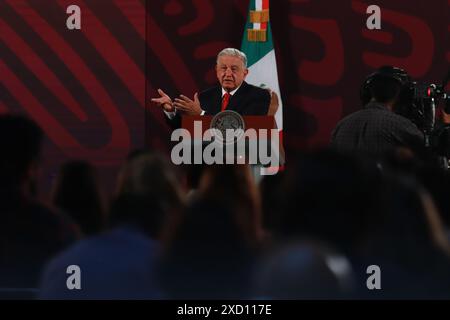 Mexiko-Stadt, Mexiko. Juni 2024. Der scheidende Präsident von Mexiko, Andres Manuel Lopez Obrador, sprach während einer Briefing-Konferenz im Nationalpalast. Lopez Obrador sprach über die Fortschritte beim ISSSTE-Transformationsprojekt und die Erklärungen der DEA zur Justizreform. Am 19. Juni 2024 in Mexiko-Stadt. (Foto: Carlos Santiago/Eyepix Group/SIPA USA) Credit: SIPA USA/Alamy Live News Stockfoto