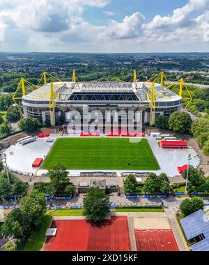 Dortmund, Deutschland. Juni 2024. Allgemeine Luftaufnahme des BVB Stadions und Trainingsfeldes, Dortmund, Deutschland am 19. Juni 2024 Credit: Every Second Media/Alamy Live News Stockfoto