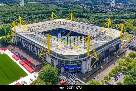 Dortmund, Deutschland. Juni 2024. Allgemeine Luftaufnahme des BVB Stadions, Dortmund, Deutschland am 19. Juni 2024 Credit: Every Second Media/Alamy Live News Stockfoto