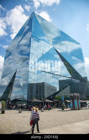 Der berühmte Cube am Washington Square in Berlin Stockfoto