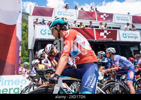 Schweiz, Kanton Tessin, Tour de Suisse 2024, Ambri, Torstein Træen Stockfoto