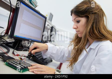 Manipulating Acquisition Card, Biomedical Instrumentation Laboratory, Biomedical Engineering, CEIT (Center of Studies and Technical Research), Univers Stockfoto