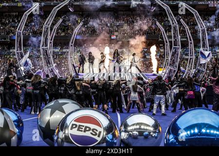 LONDON – die US-amerikanische Sängerin Lenny Kravitz tritt am 1. Juni 2024 im Wembley Stadium in London auf. ANP | Hollandse Hoogte | MAURICE VAN STEEN Stockfoto