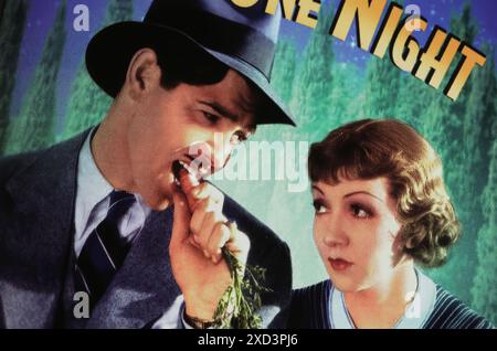 Viersen, Deutschland - 9. Mai. 2024: Kinofilmplakat Detail des Films IT Happy One Night from 1934 mit Clark Gable und Claudette Colbert Stockfoto