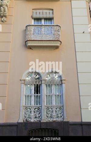 Typische Häuser in der Altstadt von Cadiz, Andalusien, Spanien Stockfoto