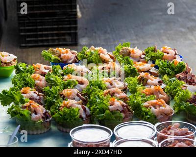 Ceviche auf dem Fischmarkt, Mercado Angelmo, Puerto Montt, Chile Stockfoto