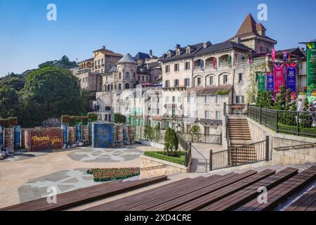 BA Na Hills, Vietnam - 7. Februar 2024: Französisches Dorf im Sunworld Ba Na Hills Resort, da Nang, Vietnam Stockfoto