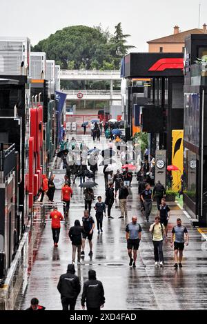 Barcelona, Spanien. Juni 2024. Fahrerlager-Atmosphäre. Formel-1-Weltmeisterschaft, Rd 10, großer Preis von Spanien, Donnerstag, 20. Juni 2024. Barcelona, Spanien. Quelle: James Moy/Alamy Live News Stockfoto