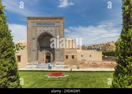 SAMERKAND, USBEKISTAN - 18. JUNI 2024: Das Mausoleum Shah-i-Zinda in der Stadt Samarkand Shah-i-Zinda ist ein Mausoleum in Samarkand Stockfoto
