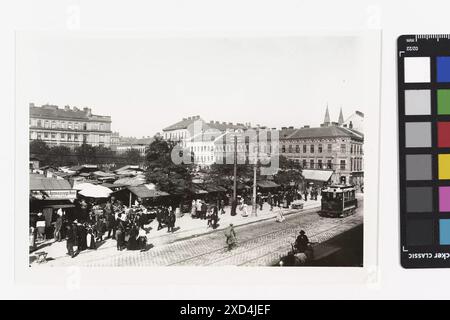 10., Viktor-Adler-Platz (ehem. Eugenplatz) - Viktor-Adler-Markt Unbekanntes Wien Museum, Timotheus Tomicek, mit Menschen, Viktor-Adler-Platz um 1900 Stockfoto