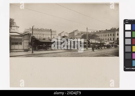 10., Viktor-Adler-Platz (ehem. Eugenplatz) - Viktor-Adler-Markt Carl (Karl) Zapletal (1876–1941), Fotograf Wien Museum, Timotheus Tomicek, mit Menschen, Schild, Viktor-Adler-Platz um 1925 Stockfoto