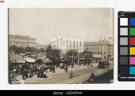 10., Viktor-Adler-Platz (ehem. Eugenplatz) - Viktor-Adler-Markt Unbekanntes Timtom, mit Menschen, Schild, Viktor-Adler-Platz um 1935 Stockfoto