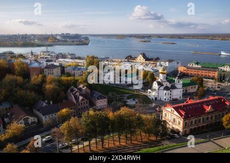 Nischni Nowgorod. Blick auf das historische Zentrum der Stadt und die Nehrung von Oka und Wolga Stockfoto