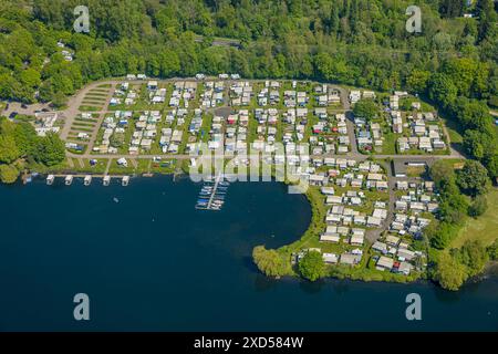 Luftaufnahme, Freizeitaktivitäten am Unterbacher See, Hausboote am Camping Nord, Bootsanlegestelle und Hausboote, Unterbach, Düsseldorf, Rheinland, Stockfoto