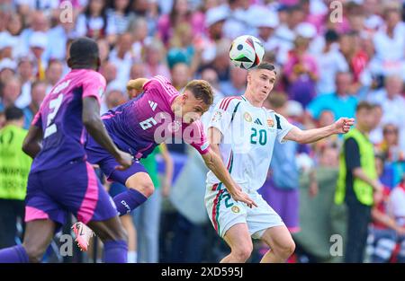 Stuttgart, Deutschland. Juni 2024. Roland Sallai, HUN 20, wetteifern um den Ball, Tackling, Duell, Header, zweikampf, Aktion, Kampf gegen Joshua Kimmich, DFB 6 im Gruppenspiel DEUTSCHLAND - UNGARN 2-0 der UEFA-Europameisterschaften 2024 am 19. Juni 2024 in Stuttgart. Fotograf: ddp Images/STAR-Images Credit: ddp Media GmbH/Alamy Live News Stockfoto