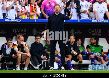 19. Juni 2024, Baden-Württemberg, Stuttgart: Fußball: Europameisterschaft, Deutschland - Ungarn, Vorrunde, Gruppe A, Spieltag 2, Stuttgart Arena, Deutschlands Trainer Julian Nagelsmann gestikuliert. Foto: Tom Weller/dpa Stockfoto
