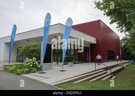 Nürnberg, Deutschland. Juni 2024. 75 Jahre Bayerischer Rundfunk - Regionalempfang Franken, BR Studio Nürnberg. Das neueste Gebäude im BR Park ist das fränkische Studio. Darlegung: Daniel Löb/dpa/Alamy Live News Stockfoto