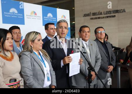 RESOLUTION EXPRESSIONS NOBOA Quito, Donnerstag, 20. Juni 2024 die Plenartagung 936, hat die Tagesordnung geändert, um eine Resolution gegen die Äußerungen von Präsident Noboa in Bezug auf mehrere Präsidenten verschiedener Länder zu verabschieden. im Plenum des Legislativpalastes Fotos API Rolando Enriquez Quito Pichincha Ecuador POL ASAMBLEA RESOLUTION EXPRESSIONS NOBOA 54d9b06d2868575ddcaf1c773b35a32c Copyright: xROLANDOxENRIQUEZx Stockfoto