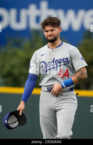 Denver CO, USA. Juni 2024. Andy Pages (44) vor dem Spiel zwischen den Los Angeles Dodgers und Colorado Rockies, das im Coors Field in Denver Co. Stattfand. David Seelig/Cal Sport Medi. Quelle: csm/Alamy Live News Stockfoto