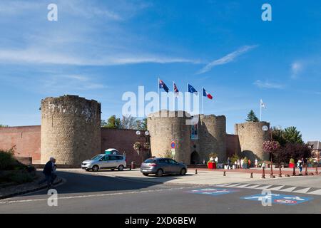 Péronne, Frankreich – 12. September 2020: Das Château de Péronne beherbergt das Museum des Ersten Weltkriegs (französisch Historial de la Grande Guerre). Innerhalb der Besetzung Stockfoto