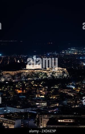 23.05.2024, xovx, Reise, Architektur, Athen - Griechenland Nachtaufnahme mit Blick auf die Akropolis in Athen vom Berg Lykabettus, der mit 277 Metern Höhe die höchste Erhebung von Athen, der Hauptstadt Griechenlands ist. Athen Panathinaiko-Stadion Athen Griechenland *** 23 05 2024, xovx, Reise, Architektur, Athen Griechenland Nachtaufnahme mit Blick auf die Akropolis in Athen vom Lycabettus, der mit 277 Metern Höhe der höchste Punkt in Athen, der Hauptstadt Griechenlands, ist Athen Panathinaiko Stadion Athen Griechenland Stockfoto