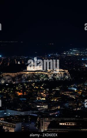 23.05.2024, xovx, Reise, Architektur, Athen - Griechenland Nachtaufnahme mit Blick auf die Akropolis in Athen vom Berg Lykabettus, der mit 277 Metern Höhe die höchste Erhebung von Athen, der Hauptstadt Griechenlands ist. Athen Panathinaiko-Stadion Athen Griechenland *** 23 05 2024, xovx, Reise, Architektur, Athen Griechenland Nachtaufnahme mit Blick auf die Akropolis in Athen vom Lycabettus, der mit 277 Metern Höhe der höchste Punkt in Athen, der Hauptstadt Griechenlands, ist Athen Panathinaiko Stadion Athen Griechenland Stockfoto