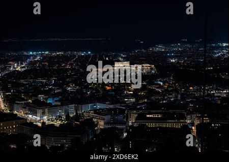 23.05.2024, xovx, Reise, Architektur, Athen - Griechenland Nachtaufnahme mit Blick auf die Akropolis in Athen vom Berg Lykabettus, der mit 277 Metern Höhe die höchste Erhebung von Athen, der Hauptstadt Griechenlands ist. Athen Panathinaiko-Stadion Athen Griechenland *** 23 05 2024, xovx, Reise, Architektur, Athen Griechenland Nachtaufnahme mit Blick auf die Akropolis in Athen vom Lycabettus, der mit 277 Metern Höhe der höchste Punkt in Athen, der Hauptstadt Griechenlands, ist Athen Panathinaiko Stadion Athen Griechenland Stockfoto