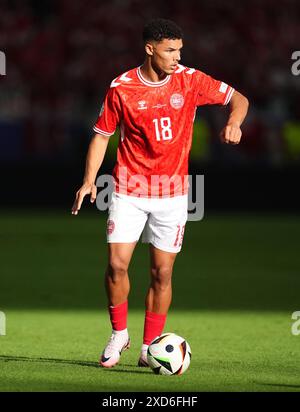 Der dänische Alexander Bah während des Spiels zur UEFA Euro 2024 in der Frankfurter Arena. Bilddatum: Donnerstag, 20. Juni 2024. Stockfoto