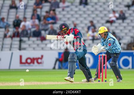 Birmingham, Großbritannien. Juni 2024. Raphael Weatherall spielte während des Vitality T20 Blast Matches zwischen Birmingham Bears und Northamptonshire Steelbacks am 20. Juni 2024 im Edgbaston Cricket Ground in Birmingham. Foto von Stuart Leggett. Nur redaktionelle Verwendung, Lizenz für kommerzielle Nutzung erforderlich. Keine Verwendung bei Wetten, Spielen oder Publikationen eines einzelnen Clubs/einer Liga/eines Spielers. Quelle: UK Sports Pics Ltd/Alamy Live News Stockfoto