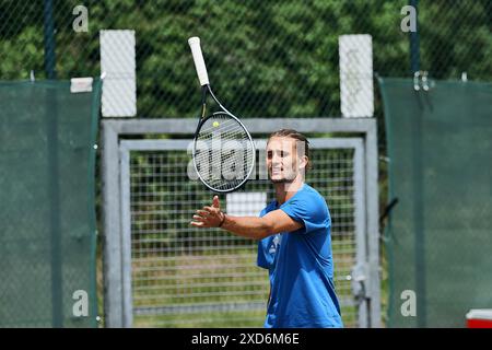 Halle Westf, Westfalen, Deutschland. Juni 2024. Alexander Zverev (GER) im Jahr 31. TERRA WORTMANN OPEN, ATP500 - Herren Tennis (Bild: © Mathias Schulz/ZUMA Press Wire) NUR REDAKTIONELLE VERWENDUNG! Nicht für kommerzielle ZWECKE! Stockfoto