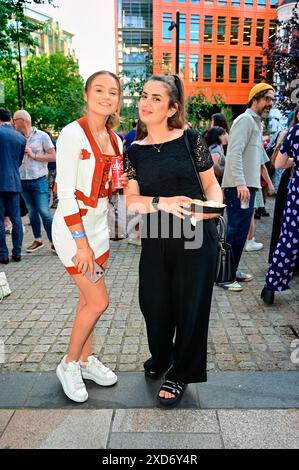 LONDON, GROSSBRITANNIEN. Juni 2024. „Mrs. Doubtfire: The Musical“ 1. „Njugendfeier“-Aufführung im Shaftesbury Theatre, London, Großbritannien. Quelle: Siehe Li/Picture Capital/Alamy Live News Stockfoto