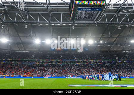 Gelsenkirchen, Deutschland. Juni 2024. Openingsceremony vor einem Fußballspiel zwischen den Nationalmannschaften Spaniens und Italiens am 2. Spieltag in Gruppe B in der Gruppenphase des UEFA Euro 2024 Turniers am Donnerstag, den 20. Juni 2024 in Gelsenkirchen. Quelle: Sportpix/Alamy Live News Stockfoto